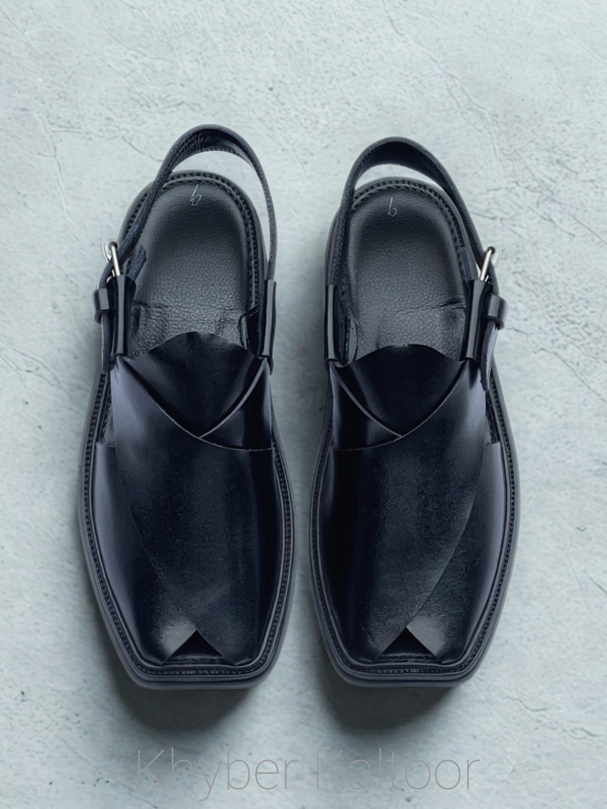 Peshawari Gol T (Black)