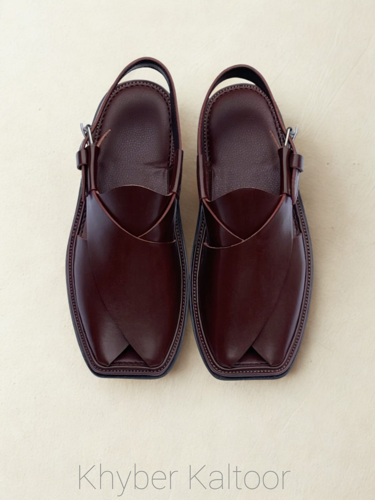 Peshwari Gol T (Dark Brown)